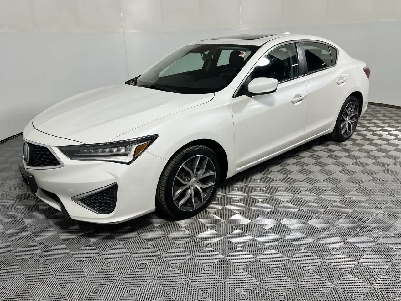 2019 Acura ILX w/Premium Pkg