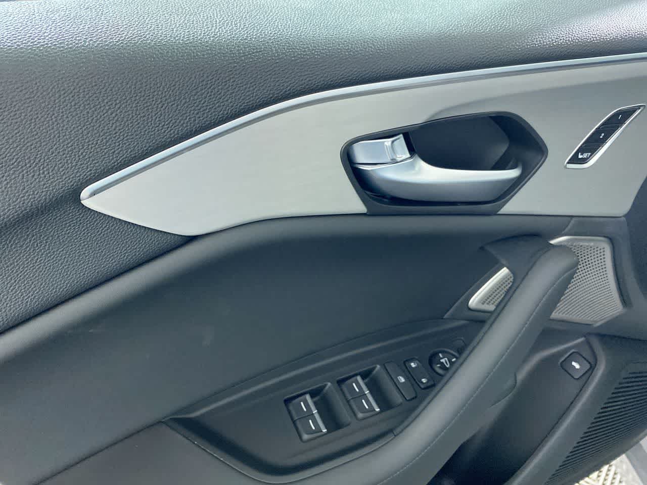 2025 Acura TLX w/Technology Package