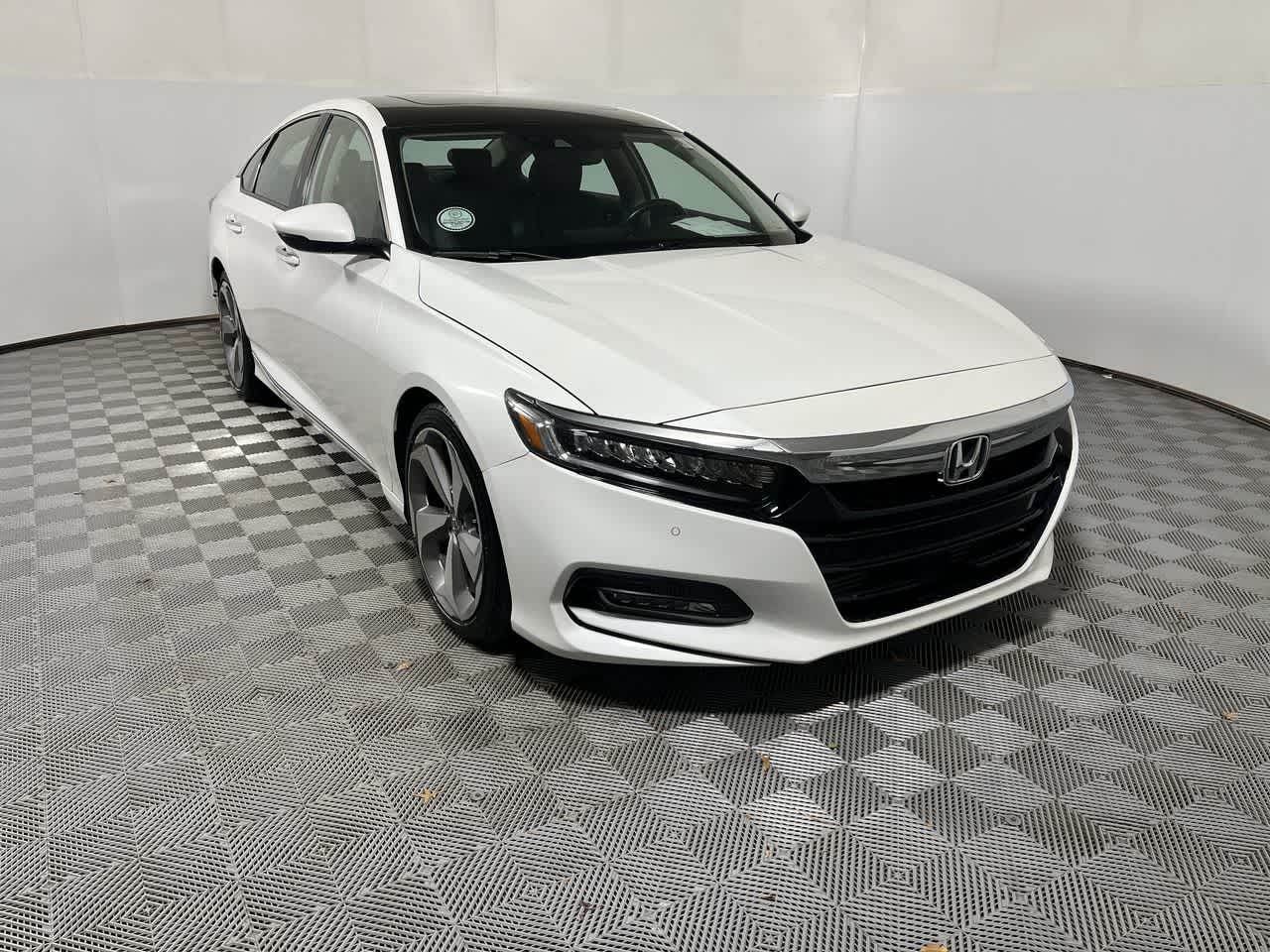 2019 Honda Accord Sedan Touring 2.0T
