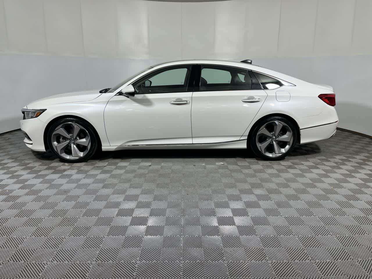 2019 Honda Accord Sedan Touring 2.0T