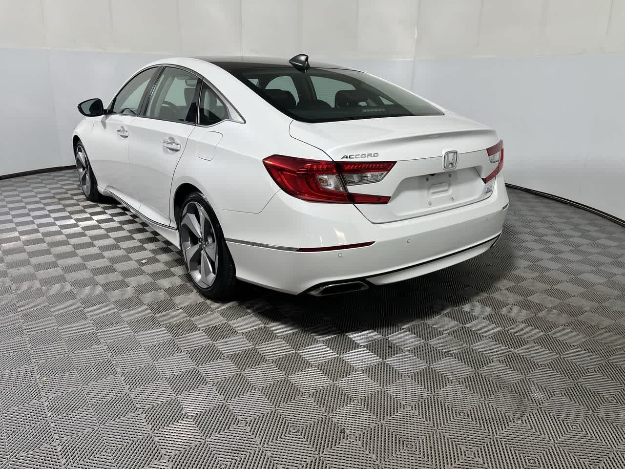 2019 Honda Accord Sedan Touring 2.0T