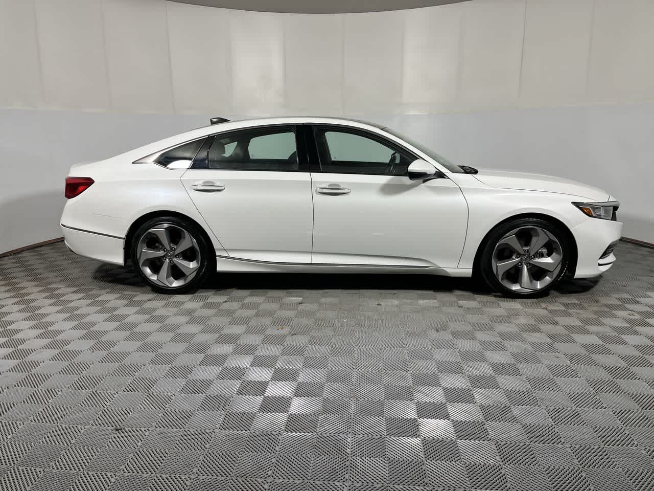 2019 Honda Accord Sedan Touring 2.0T