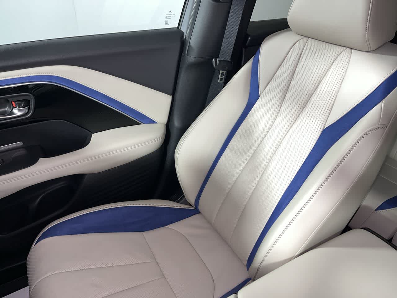 2025 Acura ADX w/A-Spec Advance Package