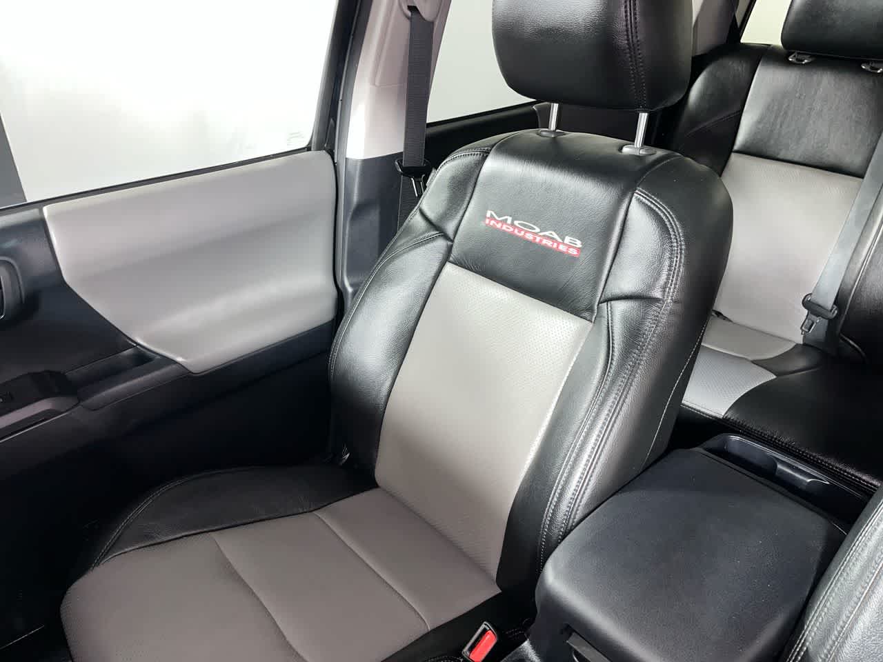 2018 Toyota Tacoma SR