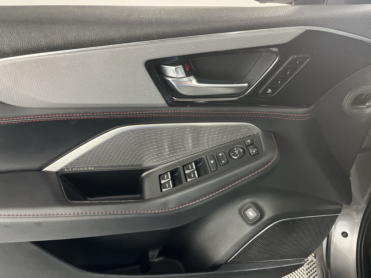 2022 Acura MDX w/A-Spec Package