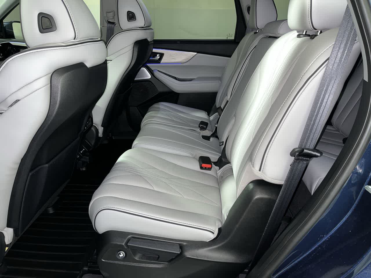 2026 Acura MDX w/Advance Package