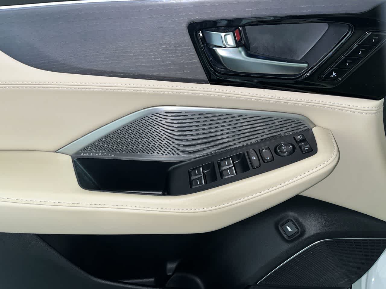 2024 Acura MDX w/Advance Package