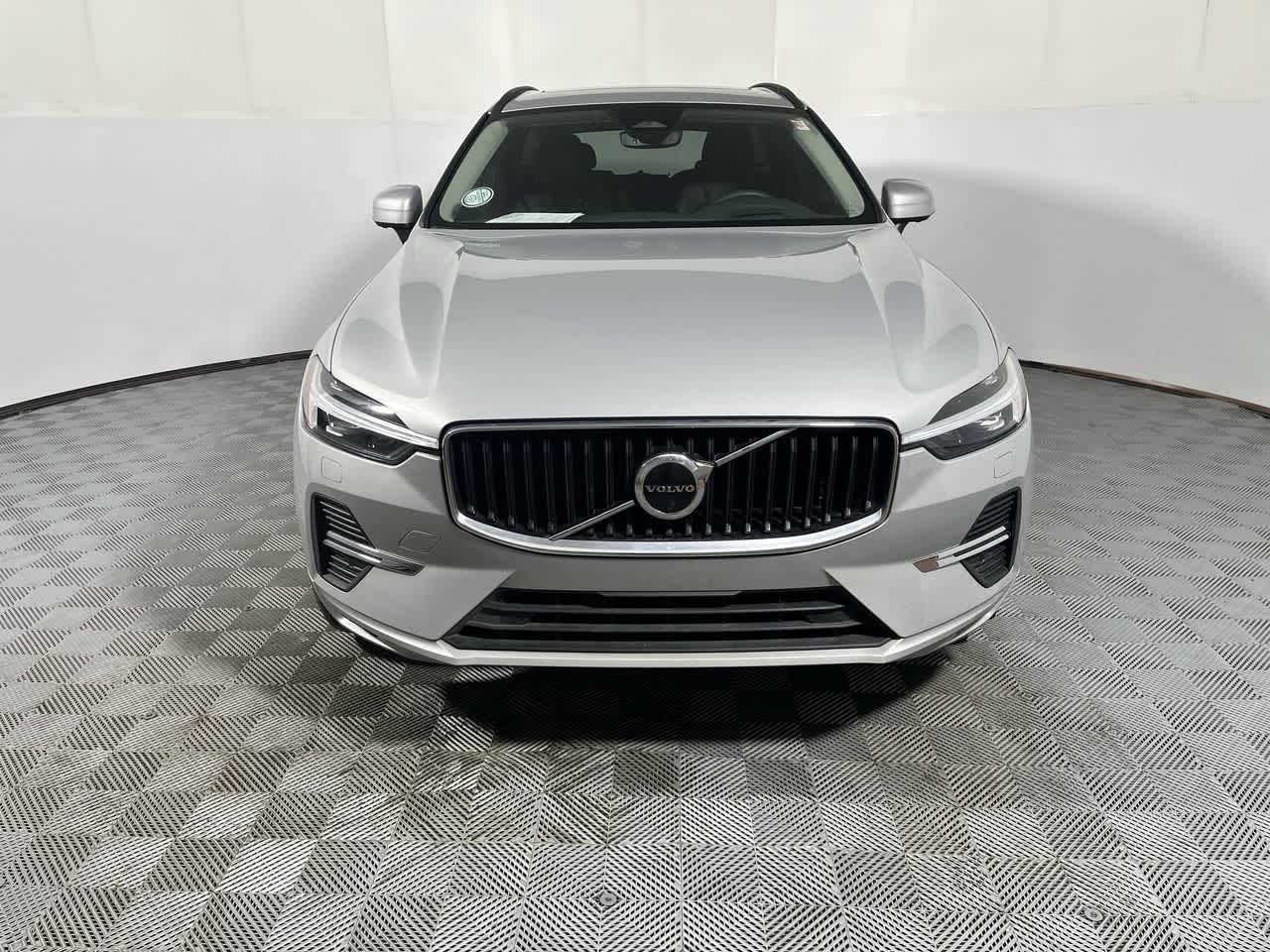2022 Volvo XC60 Momentum