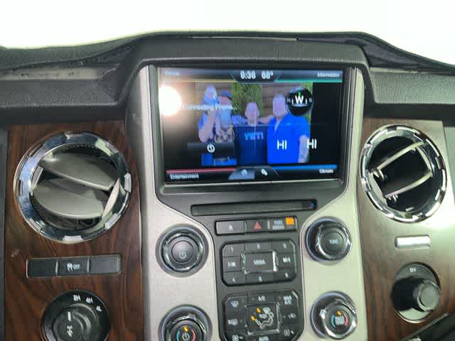 2015 Ford Super Duty F-250 SRW Lariat