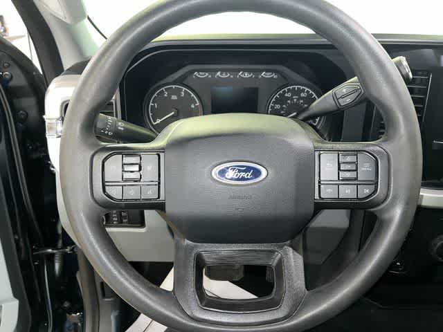 2025 Ford Super Duty F-350 DRW Pickup XLT