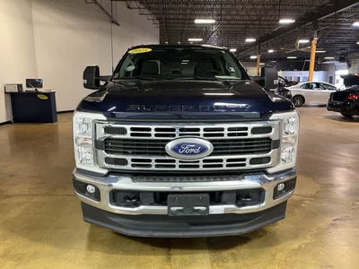 2025 Ford Super Duty F-350 DRW Pickup XLT