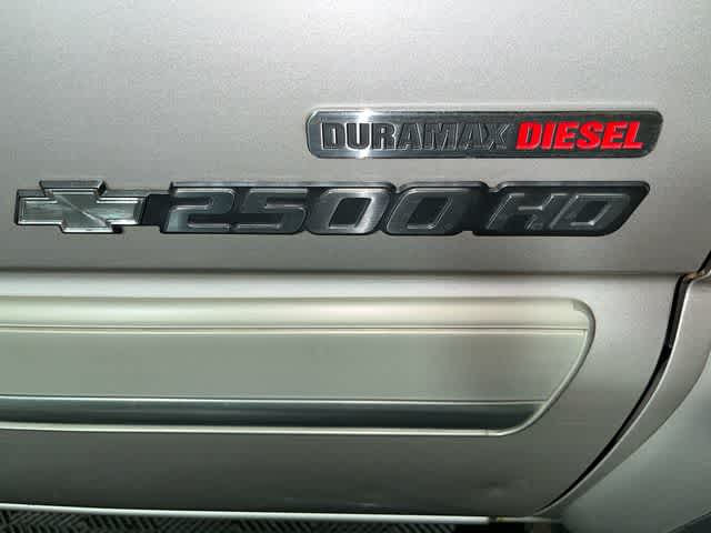 2004 Chevrolet Silverado 2500HD LS