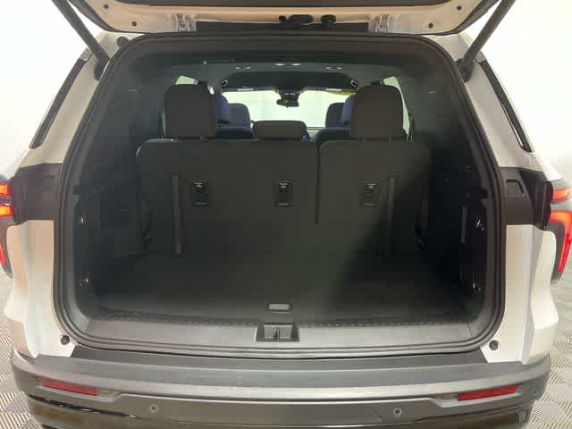 2024 Chevrolet Traverse FWD LT