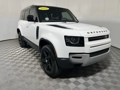 2023 Land Rover Defender SE