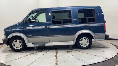 2000 Chevrolet Astro w/YF7