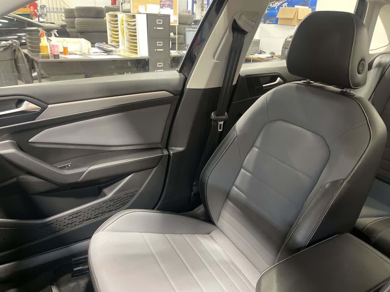 2025 Volkswagen Jetta SE