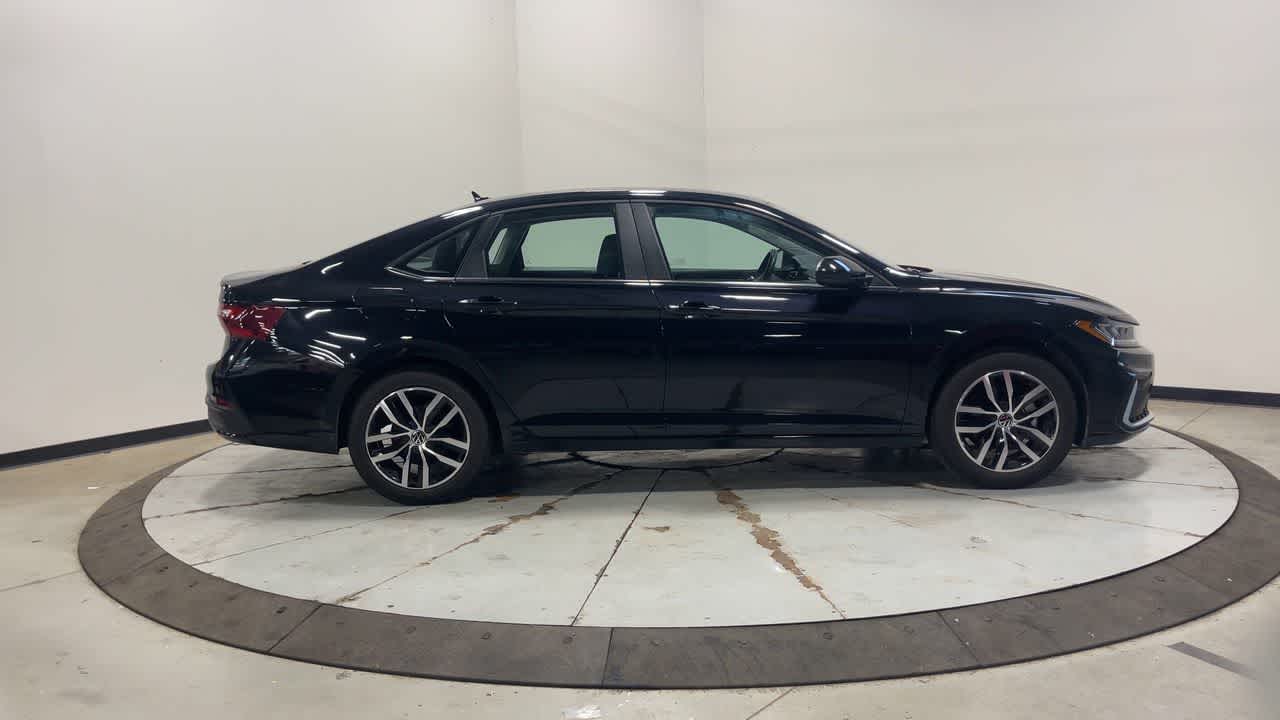 2025 Volkswagen Jetta SE