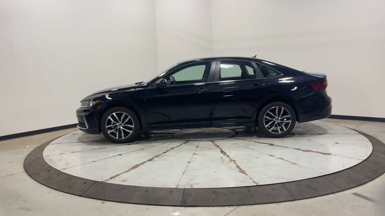 2025 Volkswagen Jetta SE