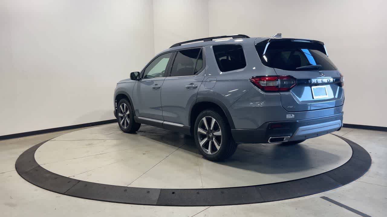 2024 Honda Pilot Touring