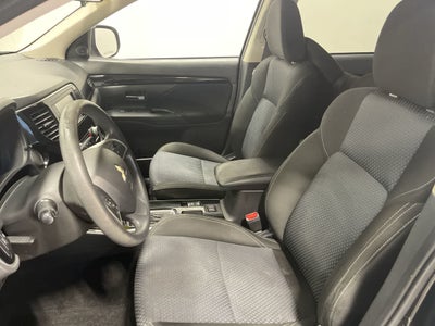 2020 Mitsubishi Outlander ES