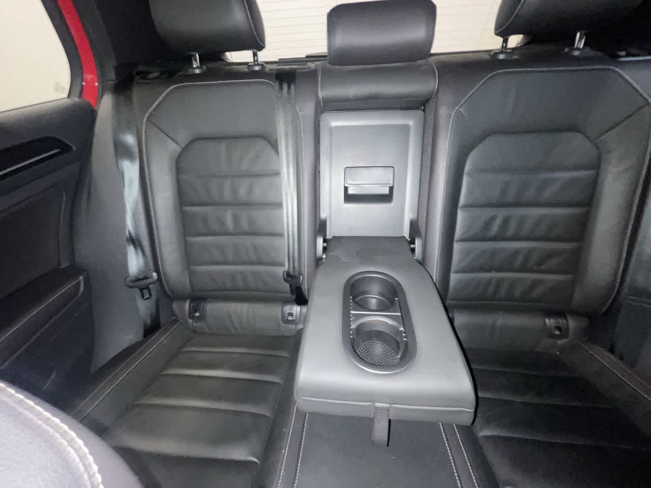 2016 Volkswagen Golf R 4dr HB Man w/DCC/Nav