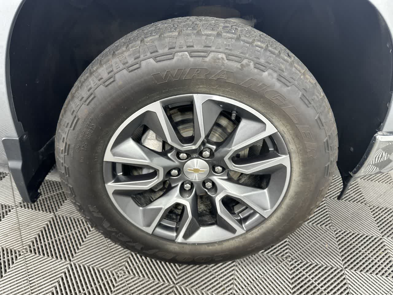 2024 Chevrolet Silverado 1500 LT (2FL)