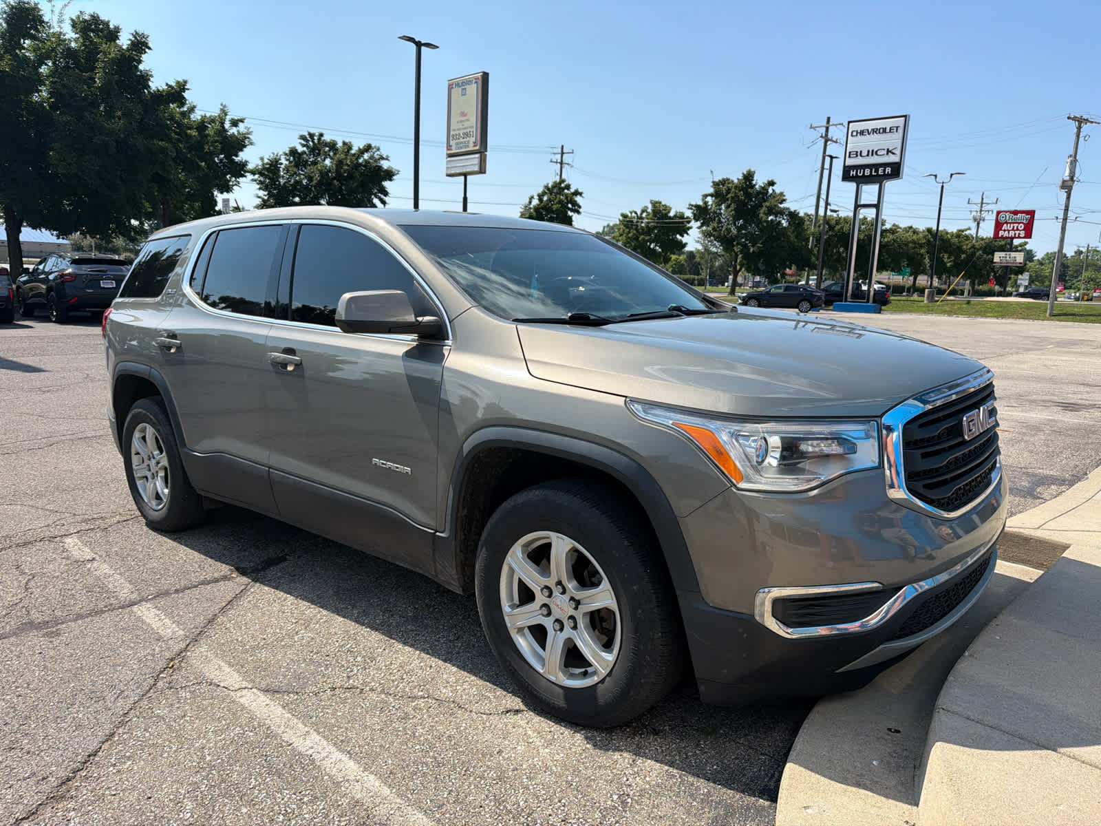 Used 2019 GMC Acadia SLE-1 with VIN 1GKKNKLA4KZ129436 for sale in Rushville, IN