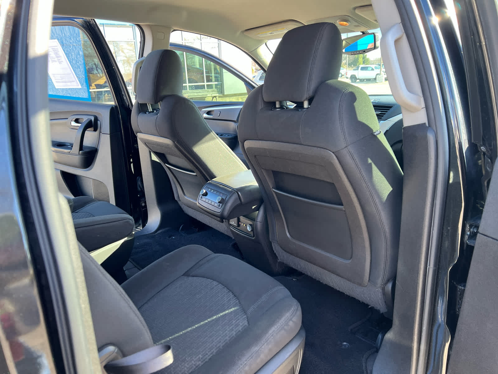 2011 Chevrolet Traverse LT w/1LT