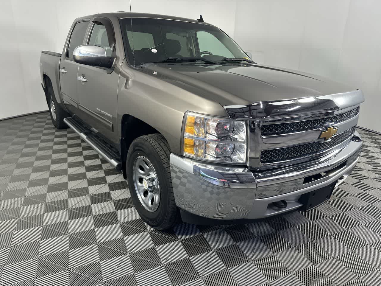 Used 2012 Chevrolet Silverado 1500 LT with VIN 3GCPKSEA4CG256664 for sale in Rushville, IN