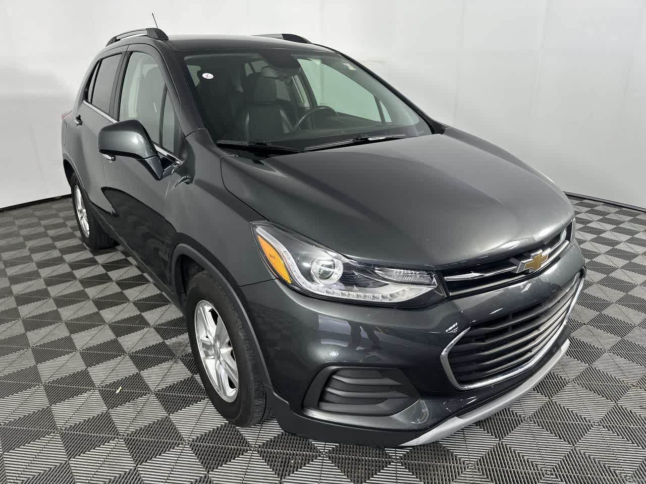 Used 2020 Chevrolet Trax LT with VIN 3GNCJLSB5LL128744 for sale in Rushville, IN