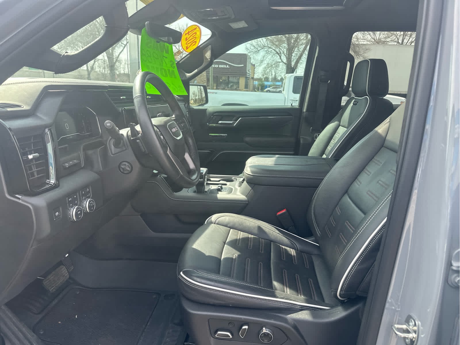 2024 GMC Sierra 1500 AT4X