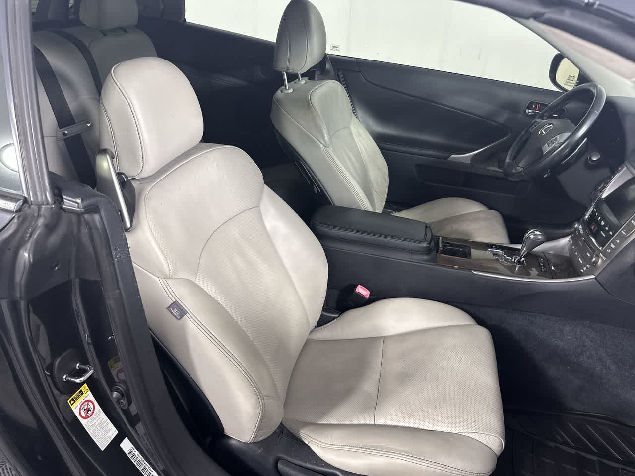 2011 Lexus IS 250C 