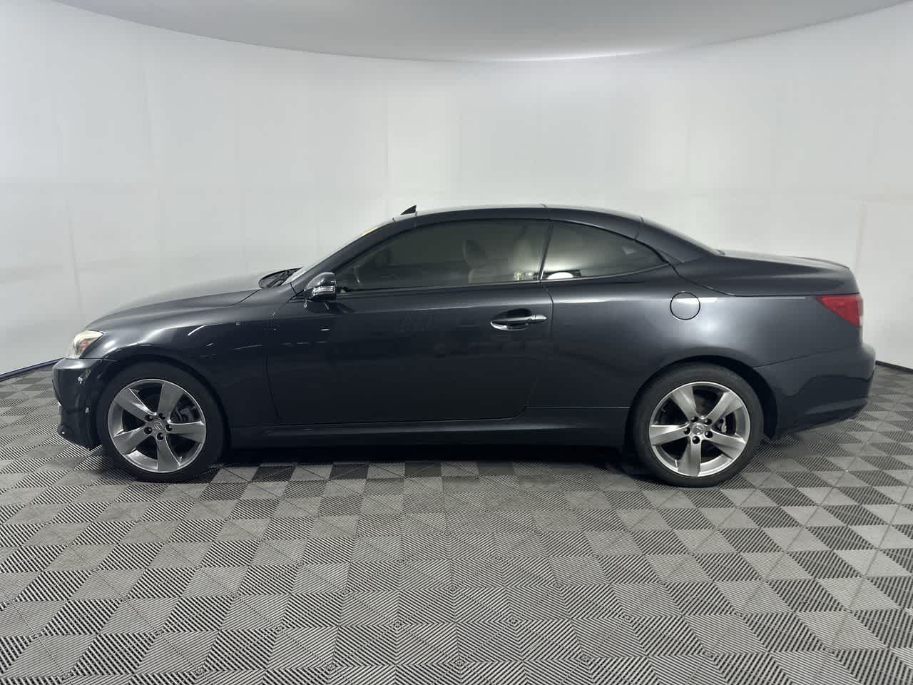 2011 Lexus IS 250C 