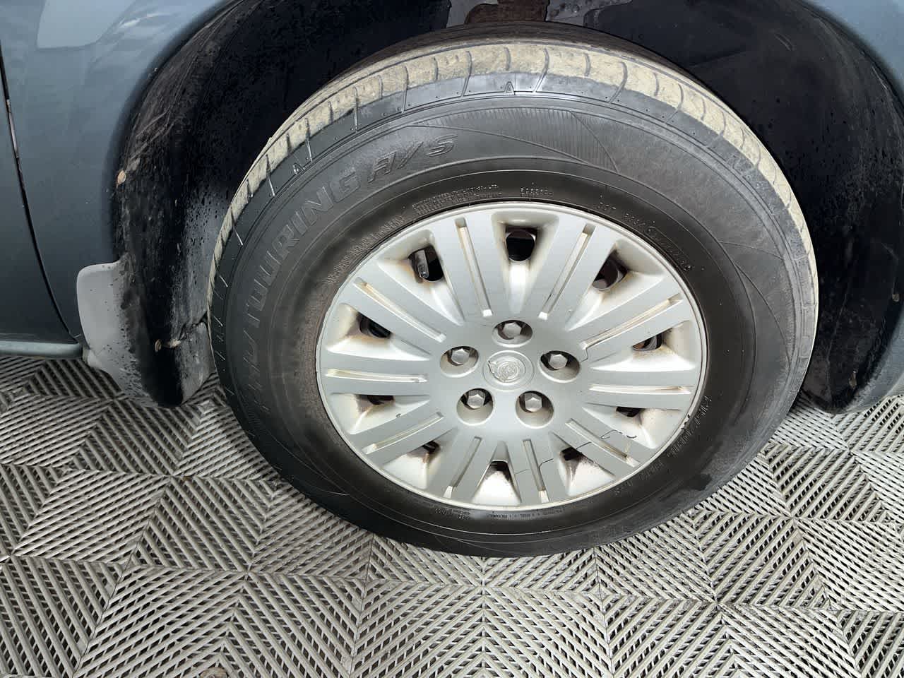 2006 Chrysler Town & Country SWB Base