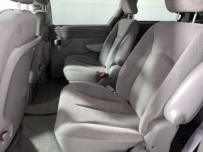 2006 Chrysler Town & Country SWB Base