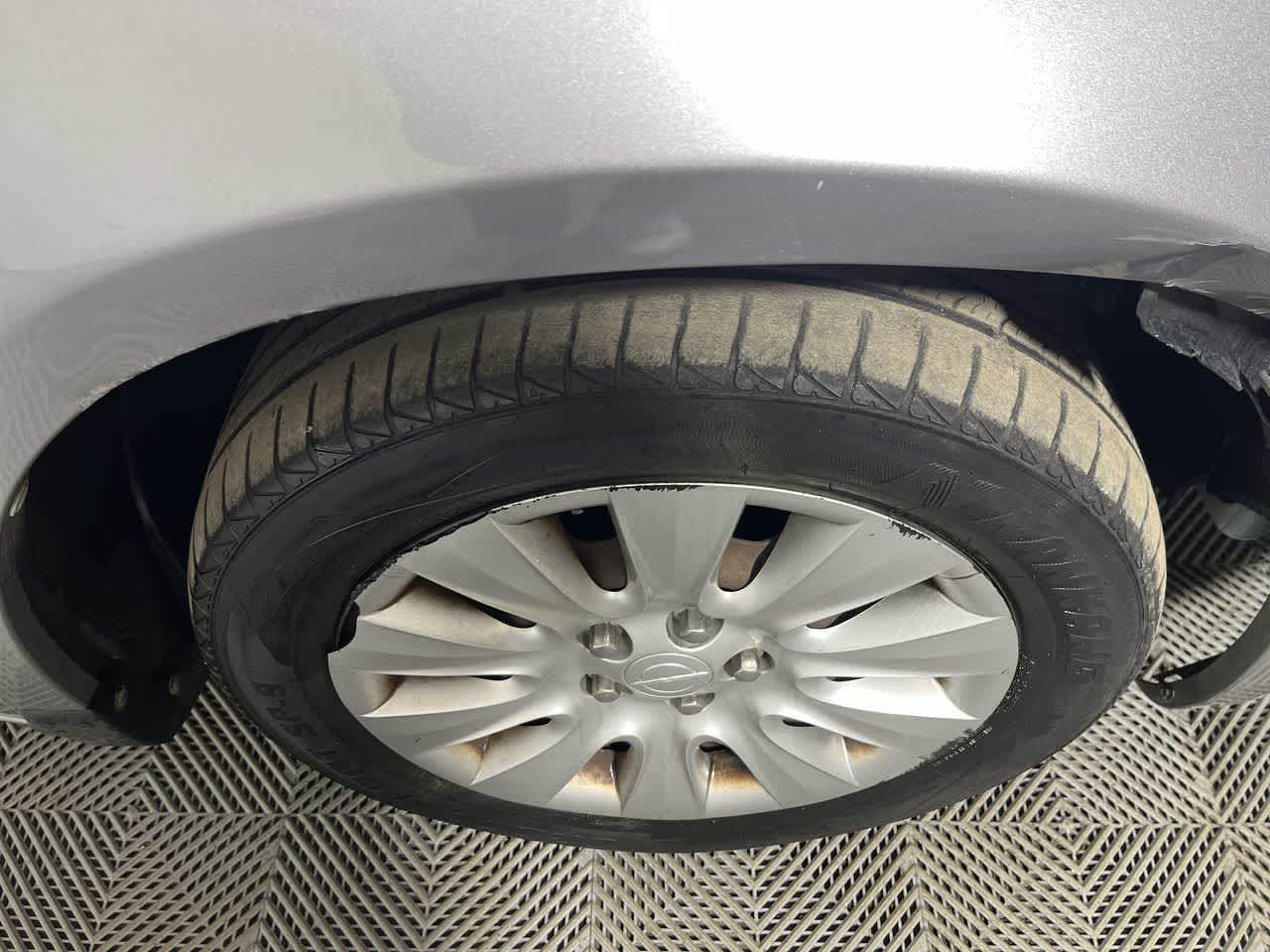 2013 Chrysler 200 Touring