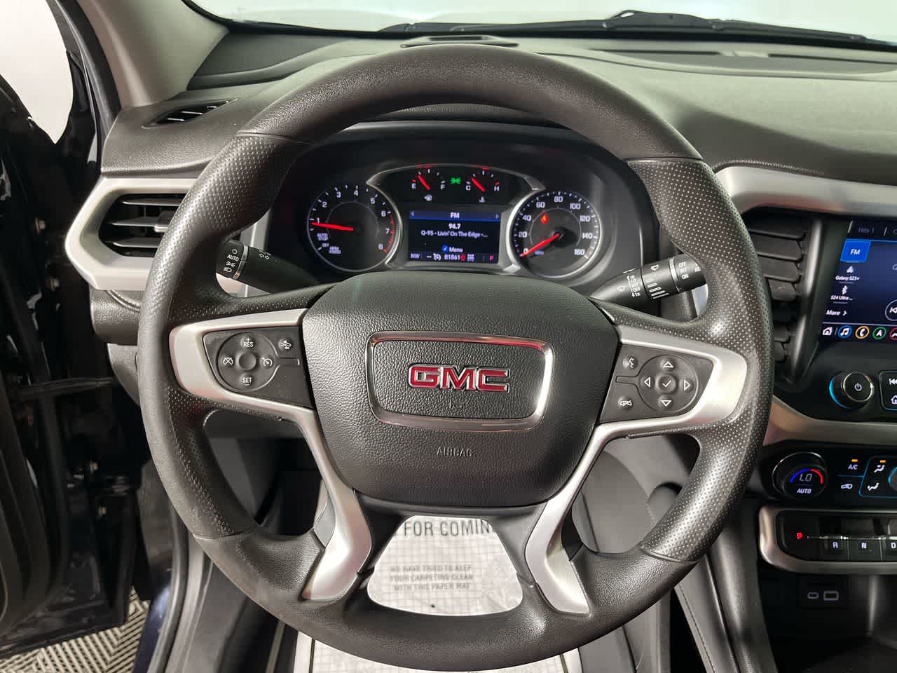 2022 GMC Acadia SLE