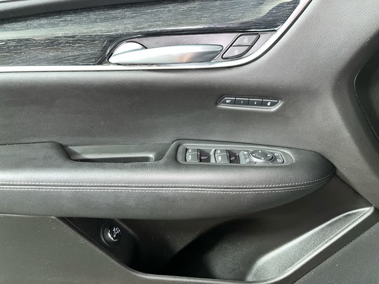 2020 Cadillac XT5 Premium Luxury FWD