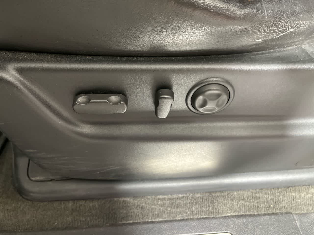2010 Cadillac Escalade Base