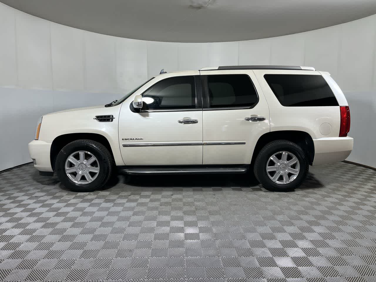 2010 Cadillac Escalade Base