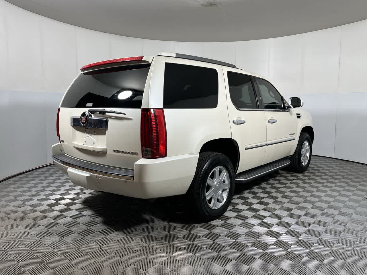 2010 Cadillac Escalade Base