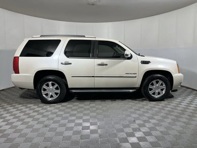 2010 Cadillac Escalade Base