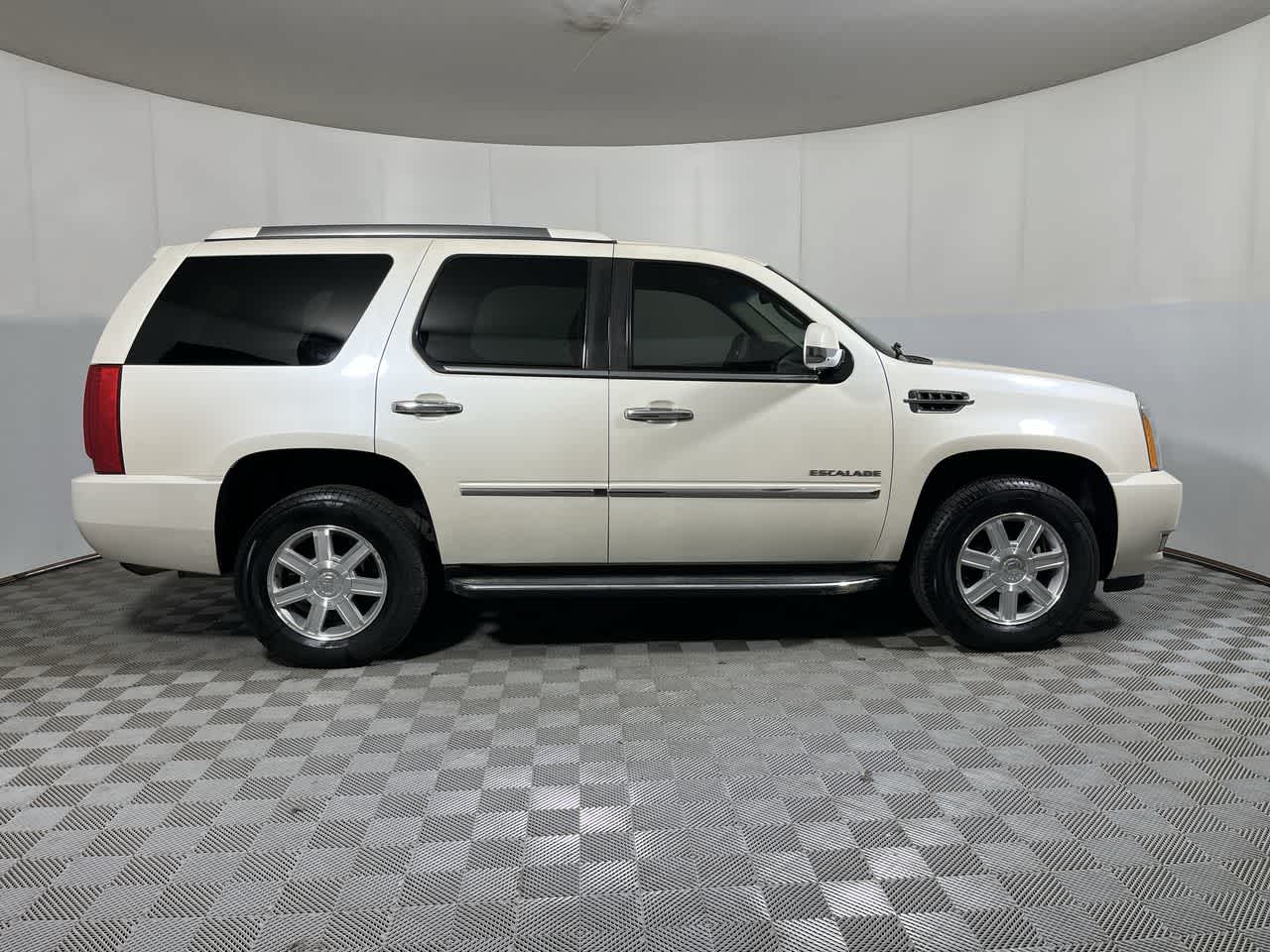 2010 Cadillac Escalade Base