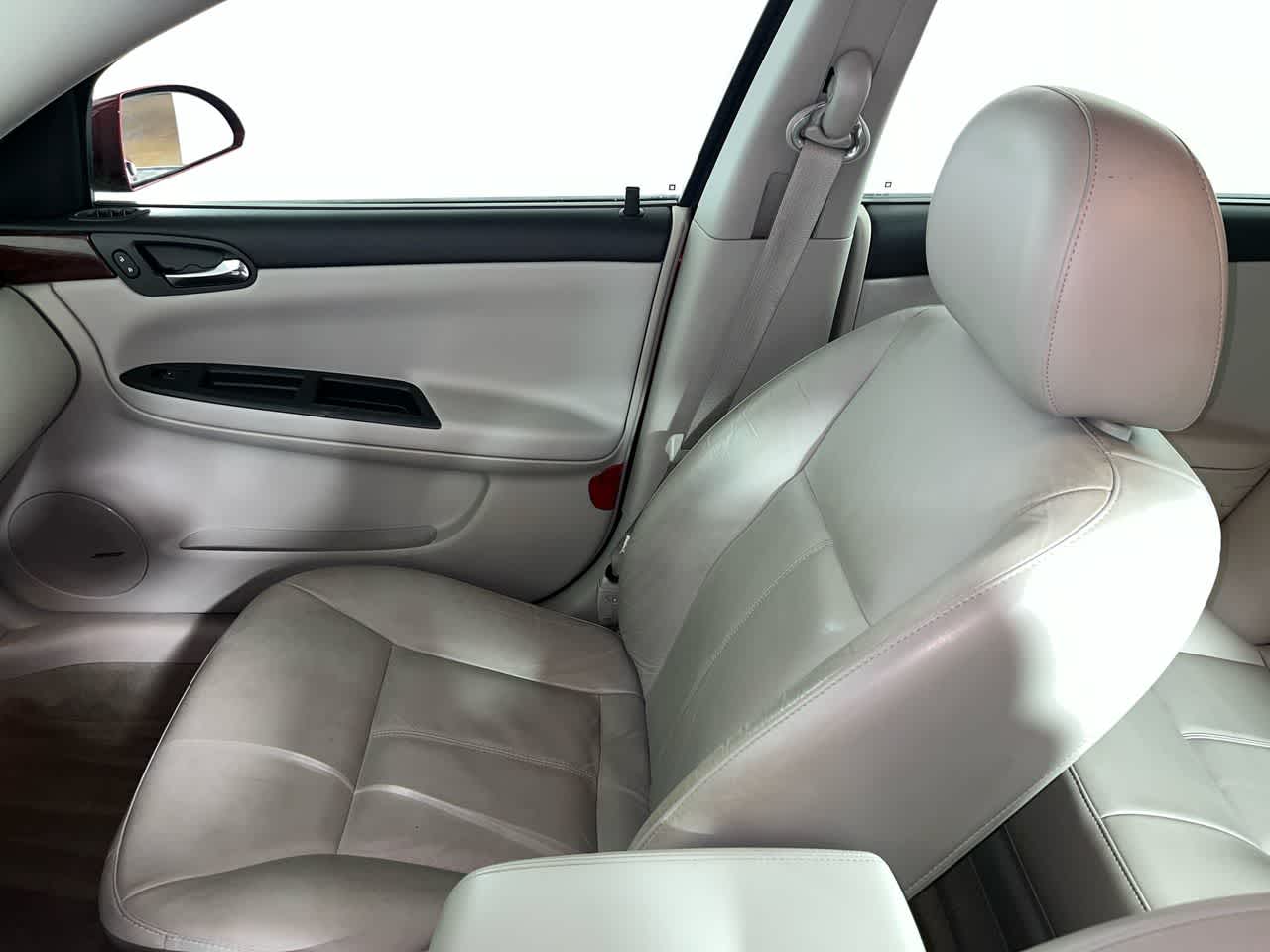 2011 Chevrolet Impala LT Retail