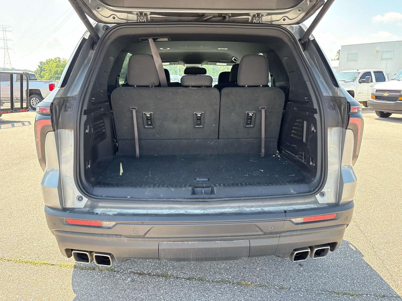 2024 Chevrolet Traverse LS