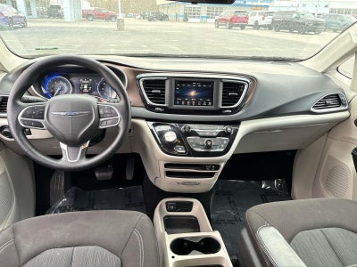 2020 Chrysler Voyager L