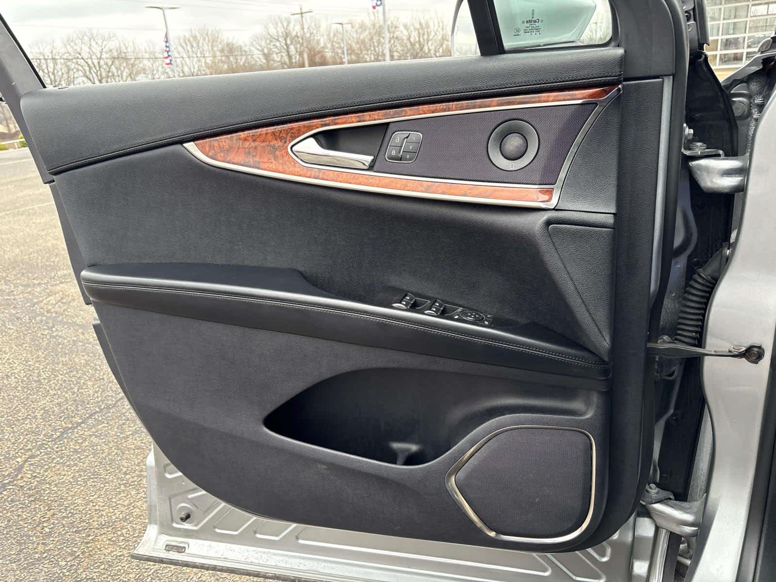 2020 Lincoln Nautilus Reserve