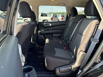 2020 Nissan Pathfinder SV