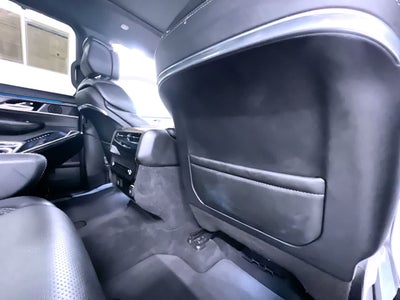 2023 Jeep Grand Wagoneer Base