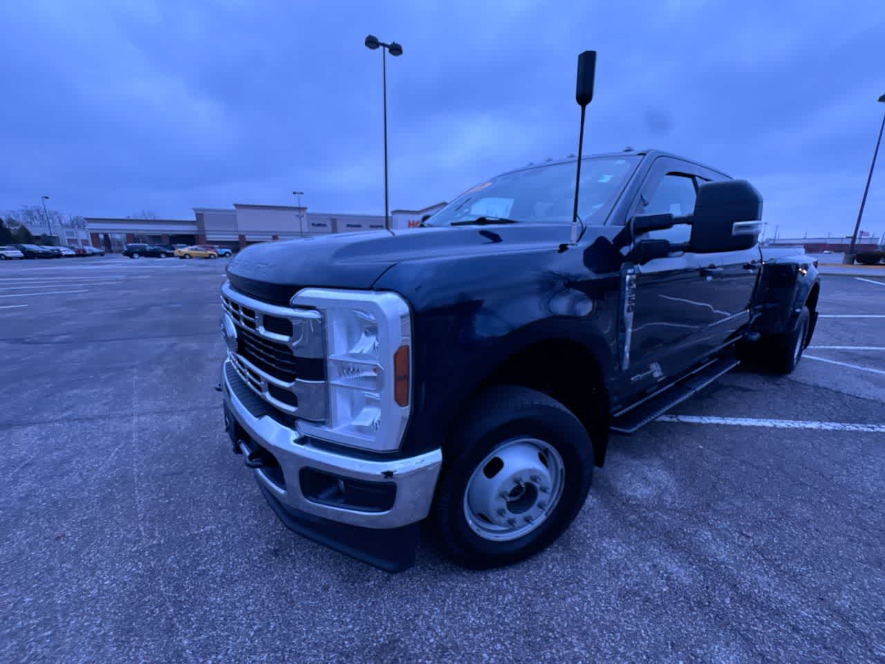 2024 Ford Super Duty F-350 DRW XL
